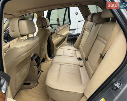 Серый БМВ Х5, объемом двигателя 3 л и пробегом 283 тыс. км за 13950 $, фото 27 на Automoto.ua