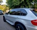 Серый БМВ Х5, объемом двигателя 3 л и пробегом 370 тыс. км за 8900 $, фото 5 на Automoto.ua