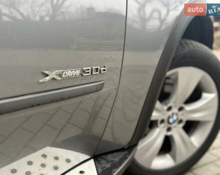 Серый БМВ Х5, объемом двигателя 3 л и пробегом 235 тыс. км за 17500 $, фото 25 на Automoto.ua