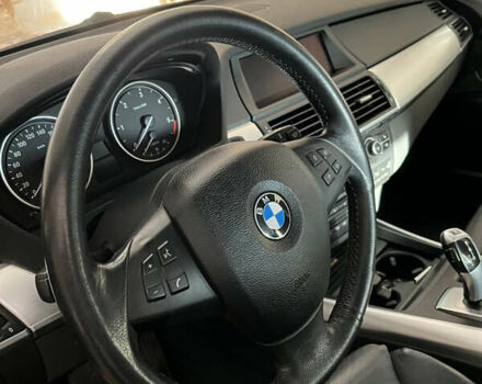 Серый БМВ Х5, объемом двигателя 3 л и пробегом 294 тыс. км за 17500 $, фото 30 на Automoto.ua