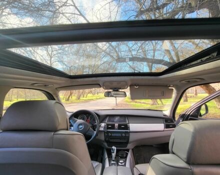 Серый БМВ Х5, объемом двигателя 3 л и пробегом 358 тыс. км за 6800 $, фото 13 на Automoto.ua