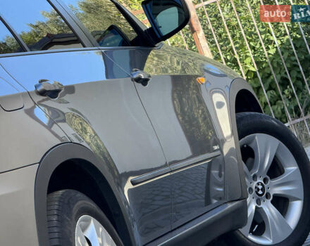 Сірий БМВ Х5, об'ємом двигуна 3 л та пробігом 260 тис. км за 11700 $, фото 35 на Automoto.ua