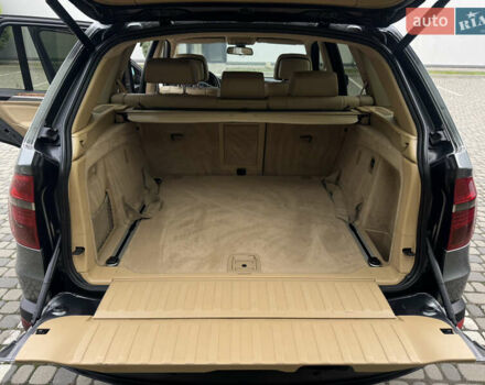 Серый БМВ Х5, объемом двигателя 3 л и пробегом 283 тыс. км за 13950 $, фото 23 на Automoto.ua