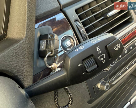 Сірий БМВ Х5, об'ємом двигуна 3 л та пробігом 260 тис. км за 11700 $, фото 44 на Automoto.ua