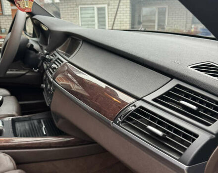 Сірий БМВ Х5, об'ємом двигуна 3 л та пробігом 288 тис. км за 17300 $, фото 9 на Automoto.ua