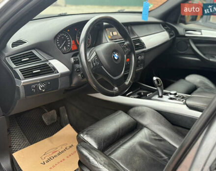 Серый БМВ Х5, объемом двигателя 3 л и пробегом 235 тыс. км за 17500 $, фото 13 на Automoto.ua