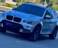 Серый БМВ Х5, объемом двигателя 3 л и пробегом 187 тыс. км за 8999 $, фото 1 на Automoto.ua