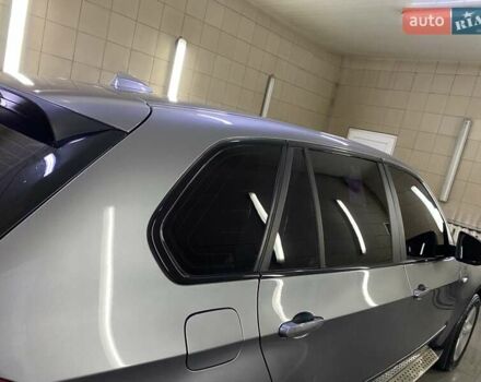 Серый БМВ Х5, объемом двигателя 3 л и пробегом 200 тыс. км за 13999 $, фото 12 на Automoto.ua