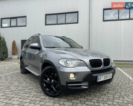 Серый БМВ Х5, объемом двигателя 3 л и пробегом 283 тыс. км за 13950 $, фото 1 на Automoto.ua