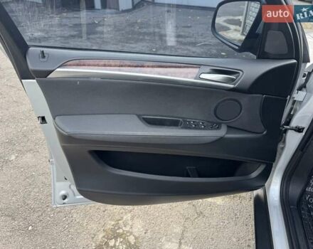 Сірий БМВ Х5, об'ємом двигуна 3 л та пробігом 240 тис. км за 10900 $, фото 63 на Automoto.ua