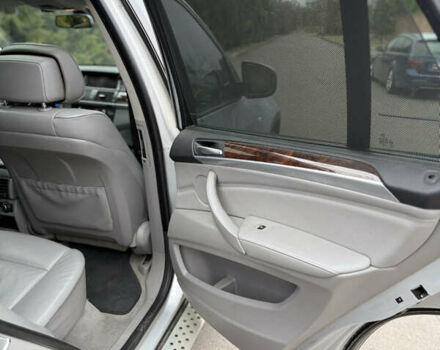 Серый БМВ Х5, объемом двигателя 3 л и пробегом 223 тыс. км за 13499 $, фото 28 на Automoto.ua