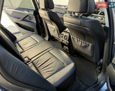 Сірий БМВ Х5, об'ємом двигуна 3 л та пробігом 260 тис. км за 11700 $, фото 50 на Automoto.ua