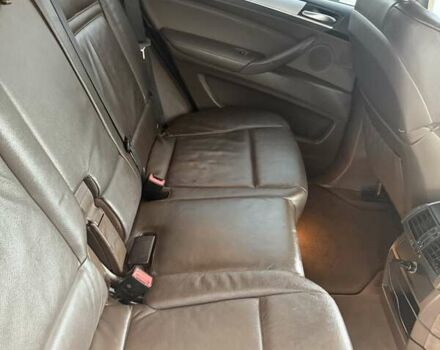 Серый БМВ Х5, объемом двигателя 3 л и пробегом 370 тыс. км за 15800 $, фото 7 на Automoto.ua