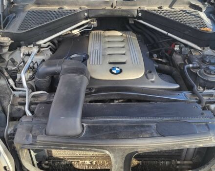 Серый БМВ Х5, объемом двигателя 3 л и пробегом 358 тыс. км за 6800 $, фото 11 на Automoto.ua