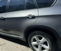 Серый БМВ Х5, объемом двигателя 3 л и пробегом 300 тыс. км за 10400 $, фото 6 на Automoto.ua
