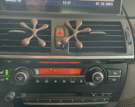 Сірий БМВ Х5, об'ємом двигуна 3 л та пробігом 330 тис. км за 14000 $, фото 3 на Automoto.ua