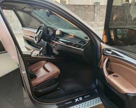 Серый БМВ Х5, объемом двигателя 3 л и пробегом 392 тыс. км за 12499 $, фото 6 на Automoto.ua