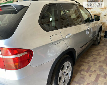 Серый БМВ Х5, объемом двигателя 3 л и пробегом 294 тыс. км за 17500 $, фото 15 на Automoto.ua