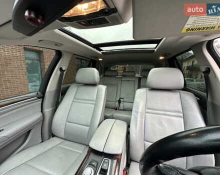 Серый БМВ Х5, объемом двигателя 3 л и пробегом 240 тыс. км за 11000 $, фото 29 на Automoto.ua