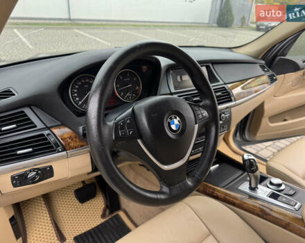 Серый БМВ Х5, объемом двигателя 3 л и пробегом 283 тыс. км за 13950 $, фото 40 на Automoto.ua