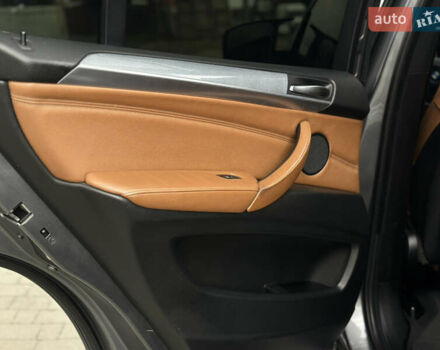 Серый БМВ Х5, объемом двигателя 3 л и пробегом 360 тыс. км за 15750 $, фото 41 на Automoto.ua