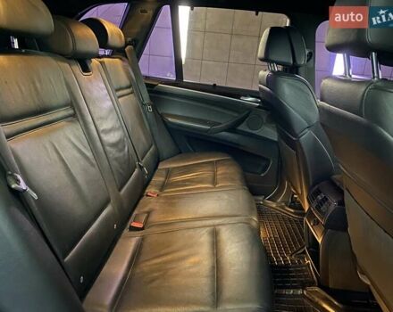 Серый БМВ Х5, объемом двигателя 3 л и пробегом 200 тыс. км за 13999 $, фото 26 на Automoto.ua