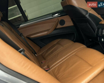 Серый БМВ Х5, объемом двигателя 3 л и пробегом 360 тыс. км за 15750 $, фото 48 на Automoto.ua