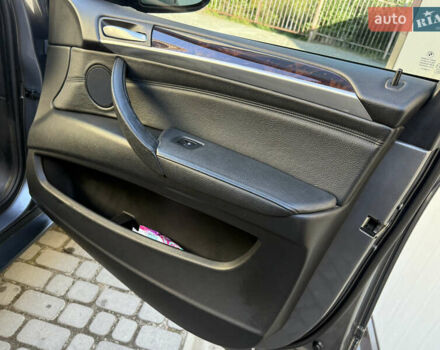 Сірий БМВ Х5, об'ємом двигуна 3 л та пробігом 260 тис. км за 11700 $, фото 47 на Automoto.ua