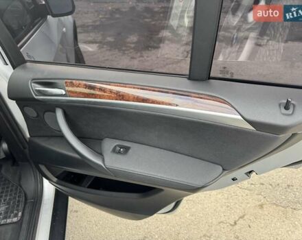 Сірий БМВ Х5, об'ємом двигуна 3 л та пробігом 240 тис. км за 10900 $, фото 25 на Automoto.ua