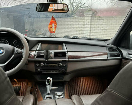 Сірий БМВ Х5, об'ємом двигуна 3 л та пробігом 288 тис. км за 17300 $, фото 10 на Automoto.ua