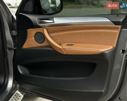 Серый БМВ Х5, объемом двигателя 3 л и пробегом 360 тыс. км за 15750 $, фото 50 на Automoto.ua