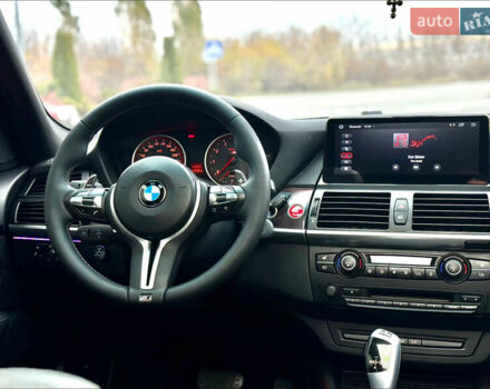 Серый БМВ Х5, объемом двигателя 3 л и пробегом 281 тыс. км за 12800 $, фото 18 на Automoto.ua