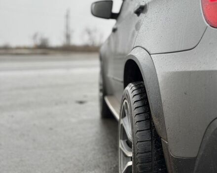 Сірий БМВ Х5, об'ємом двигуна 3 л та пробігом 319 тис. км за 15200 $, фото 2 на Automoto.ua