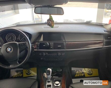 Серый БМВ Х5, объемом двигателя 3 л и пробегом 212 тыс. км за 15000 $, фото 14 на Automoto.ua