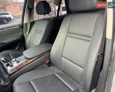 Сірий БМВ Х5, об'ємом двигуна 3 л та пробігом 240 тис. км за 10900 $, фото 61 на Automoto.ua