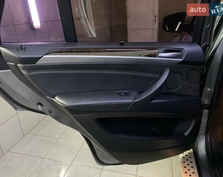 Серый БМВ Х5, объемом двигателя 3 л и пробегом 200 тыс. км за 13999 $, фото 23 на Automoto.ua