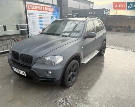 Серый БМВ Х5, объемом двигателя 3 л и пробегом 370 тыс. км за 15800 $, фото 1 на Automoto.ua