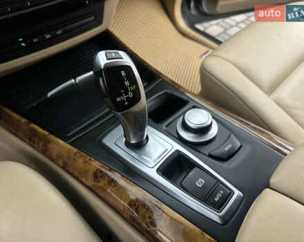 Серый БМВ Х5, объемом двигателя 3 л и пробегом 283 тыс. км за 13950 $, фото 47 на Automoto.ua