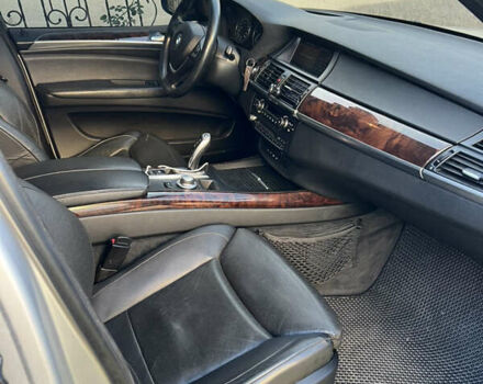 Серый БМВ Х5, объемом двигателя 2.99 л и пробегом 369 тыс. км за 14999 $, фото 12 на Automoto.ua