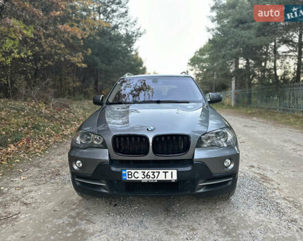 Серый БМВ Х5, объемом двигателя 3 л и пробегом 265 тыс. км за 12000 $, фото 1 на Automoto.ua