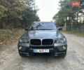 Серый БМВ Х5, объемом двигателя 3 л и пробегом 265 тыс. км за 12000 $, фото 1 на Automoto.ua
