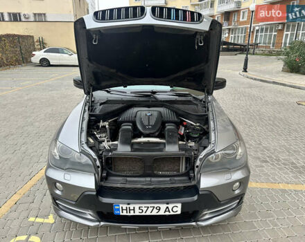 Серый БМВ Х5, объемом двигателя 4.8 л и пробегом 291 тыс. км за 10900 $, фото 49 на Automoto.ua