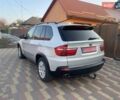 Серый БМВ Х5, объемом двигателя 3 л и пробегом 265 тыс. км за 16700 $, фото 3 на Automoto.ua