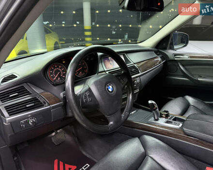 БМВ Х5 2009 в Одессе на Automoto.ua Серый БМВ Х5, объемом двигателя 4.8 л и пробегом 291 тыс. км за 9500 $, фото 19 на Automoto.ua