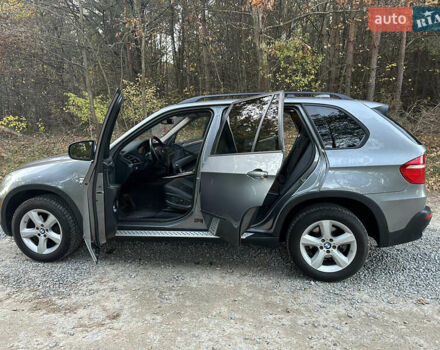 Серый БМВ Х5, объемом двигателя 3 л и пробегом 265 тыс. км за 12000 $, фото 11 на Automoto.ua