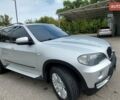 Серый БМВ Х5, объемом двигателя 3 л и пробегом 329 тыс. км за 14500 $, фото 2 на Automoto.ua