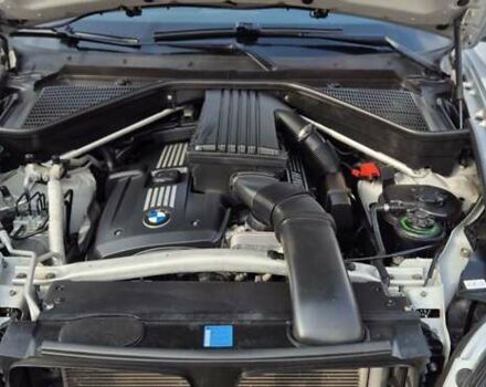 Серый БМВ Х5, объемом двигателя 3 л и пробегом 267 тыс. км за 11200 $, фото 16 на Automoto.ua