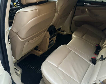 Серый БМВ Х5, объемом двигателя 2.99 л и пробегом 293 тыс. км за 14900 $, фото 7 на Automoto.ua