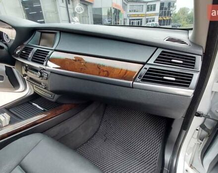 Серый БМВ Х5, объемом двигателя 3 л и пробегом 329 тыс. км за 14500 $, фото 17 на Automoto.ua