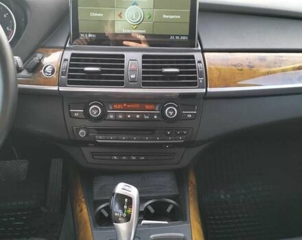 Серый БМВ Х5, объемом двигателя 3 л и пробегом 324 тыс. км за 13990 $, фото 19 на Automoto.ua